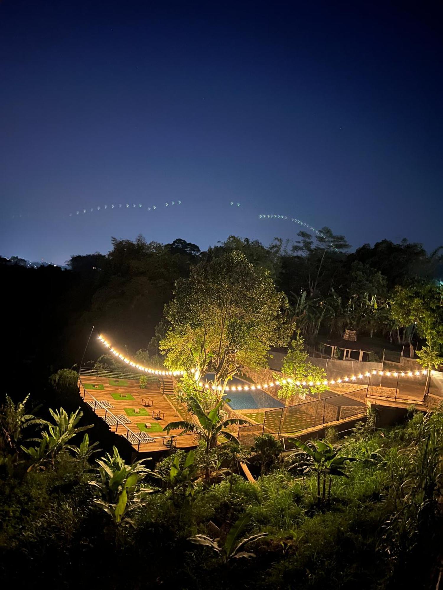 Vila Njd Bogor Exteriör bild
